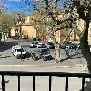 Très Beau Au Centre Historique De Appartamento